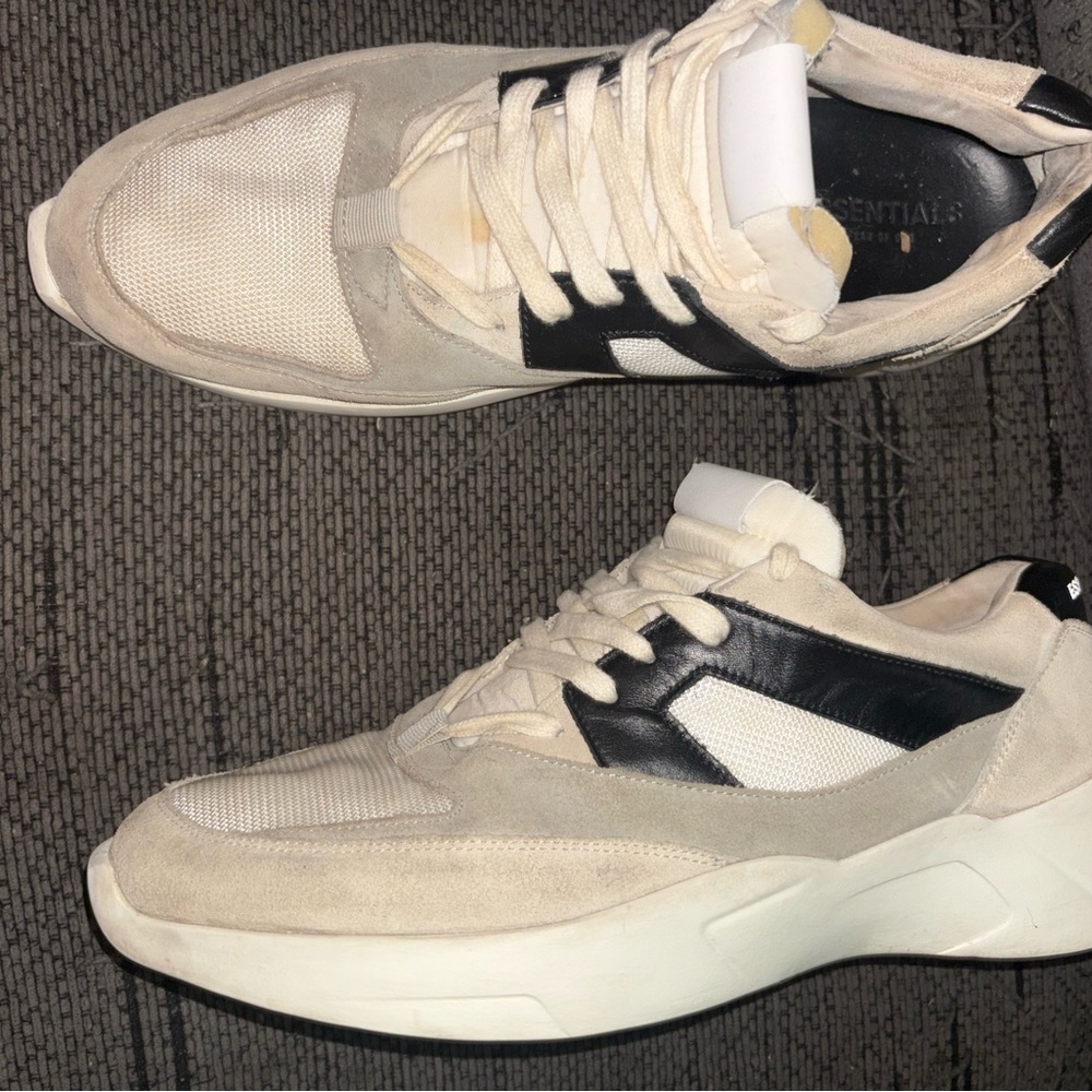 Essentials Men’s Cream & Black Low-Top Sneakers fear of god